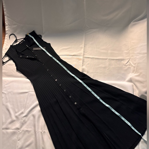 NWT Elie Tahari Black Ribbed Knit Midi Dress Gold Logo Buttons Size M - Picture 11 of 12